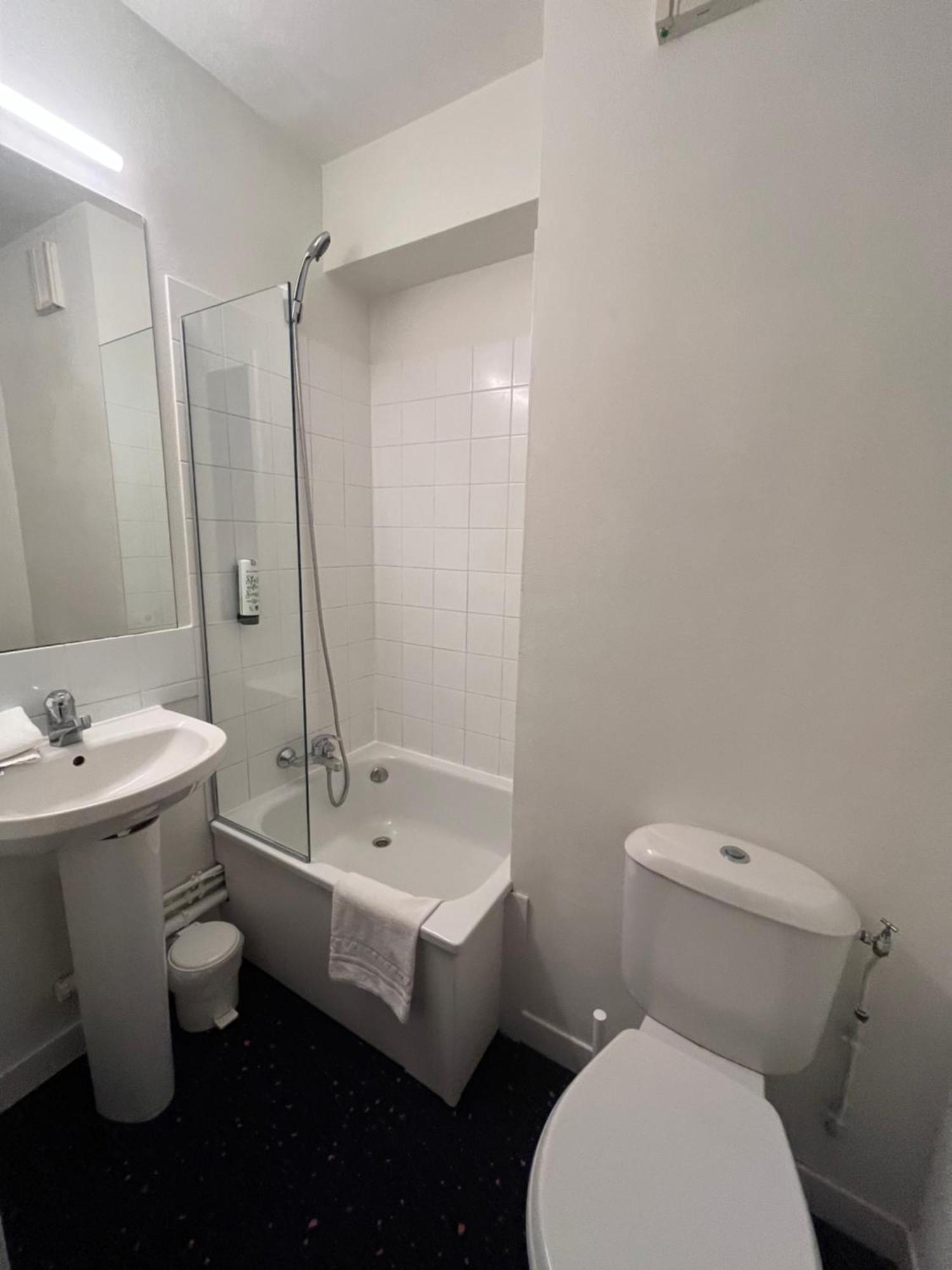 Appart'Hotel Laureades Clermont-Ferrand Centre Jaude Luaran gambar